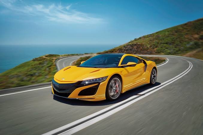 Discover how Honda redefines itself in 2026. From the new retro-inspired logo and innovative 0 Series EVs to the revolutionary "bending" chassis, explore the features, prices, and technologies driving Honda's "Second Founding."